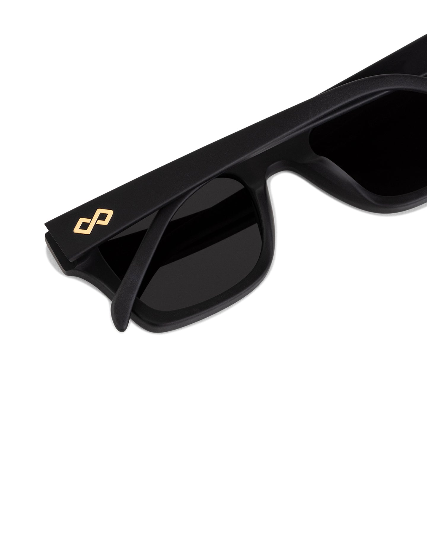 Discover Harper Matte Black Sunglasses for Women – Stylish UV Protection, Available in USA, UK, Canada & UAE